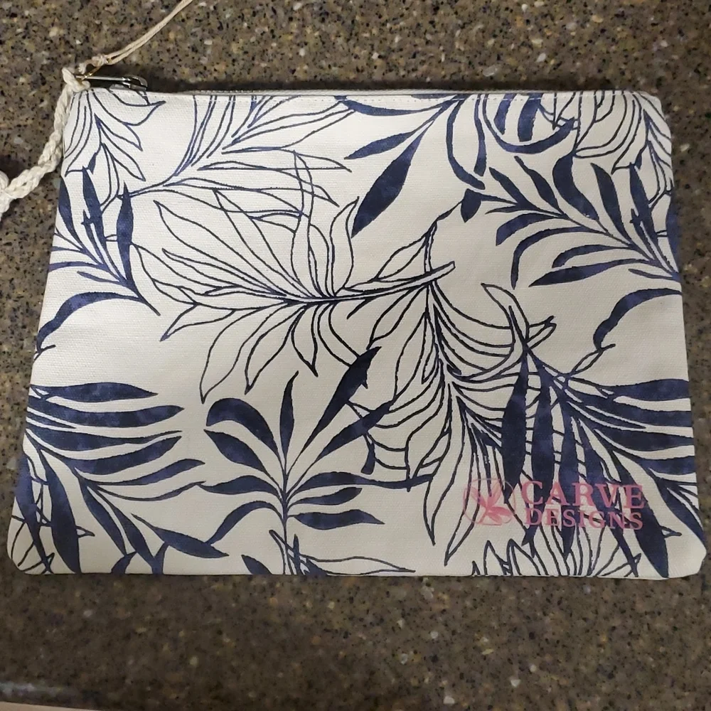 100% cotton pouch by Carve‎ Designs